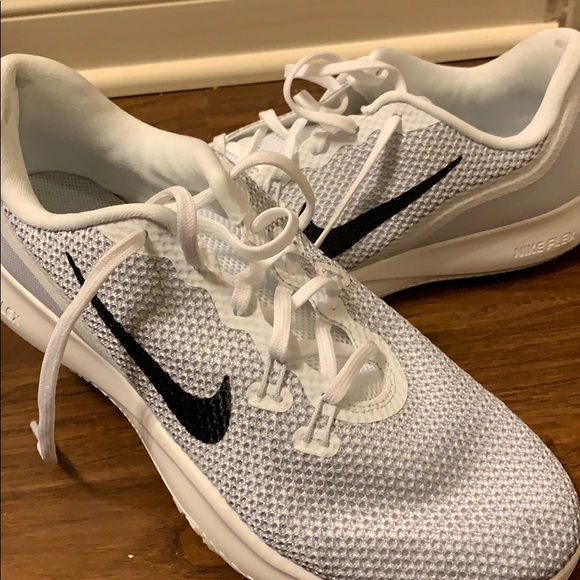 Nike Shoes - Nike running shoes